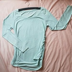 Liz Lange)maternity top